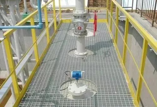 钢格板在工地自动洗车平台的应用